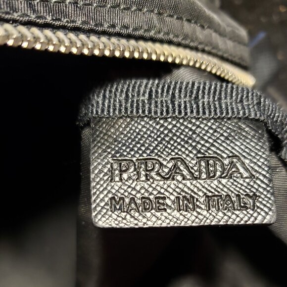 PRADA TESS SAFFIANO Nylon/Leather Tote Handbag (Nero) includes Authenticity card - Picture 11 of 13